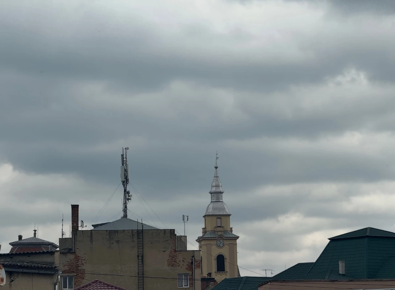 Елітний будинок у САМОМУ ЦЕНТРІ МІСТА • 140 м² • Тераса • Га