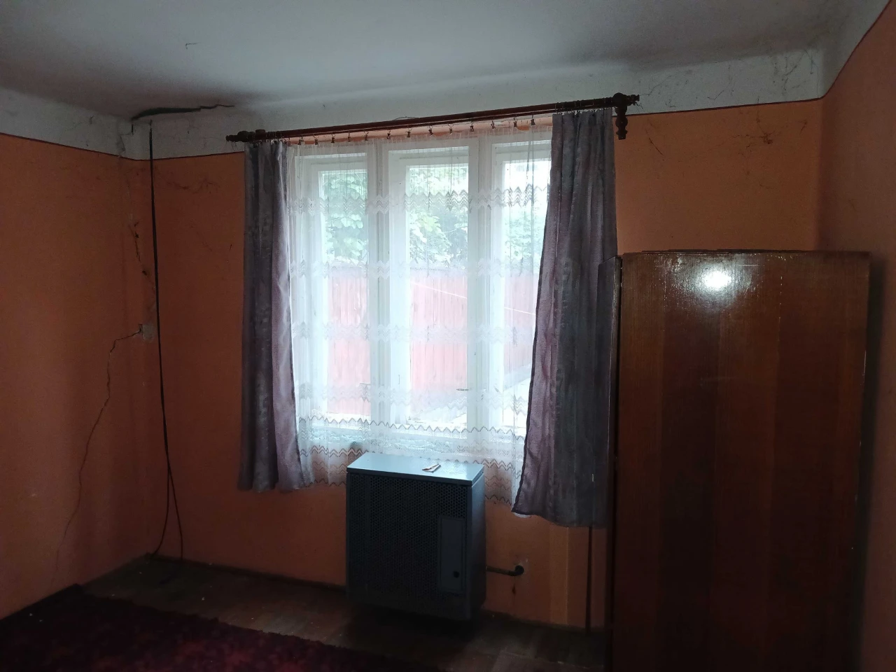Будинок під БІЗНЕС чи житло в центрі Берегова, 1,2 км від те
