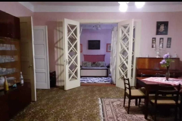 Знатний будинок в передмісті міста Берегове Закарпатська обл