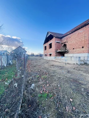 Продаж недобудови на ділянці площею 12 сот! В чудовому район