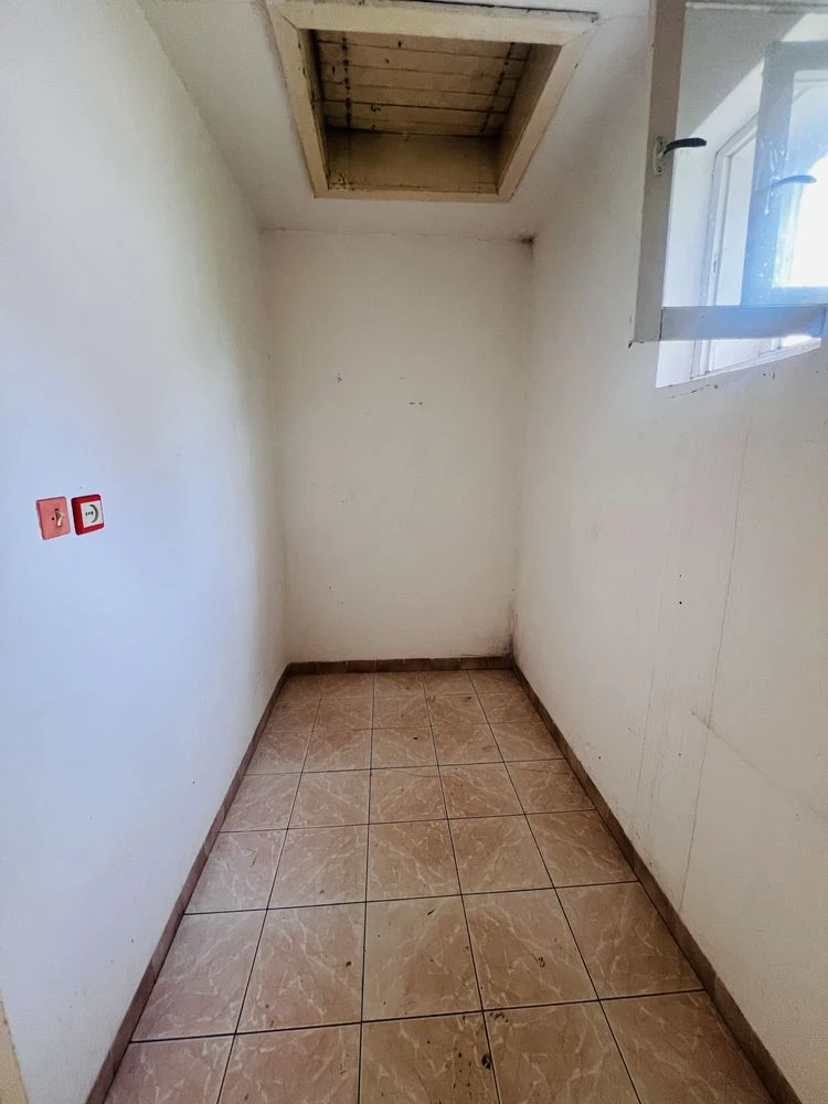 Продаж цегляного будинку в м.Берегове, 186 кв.м , 10 соток д