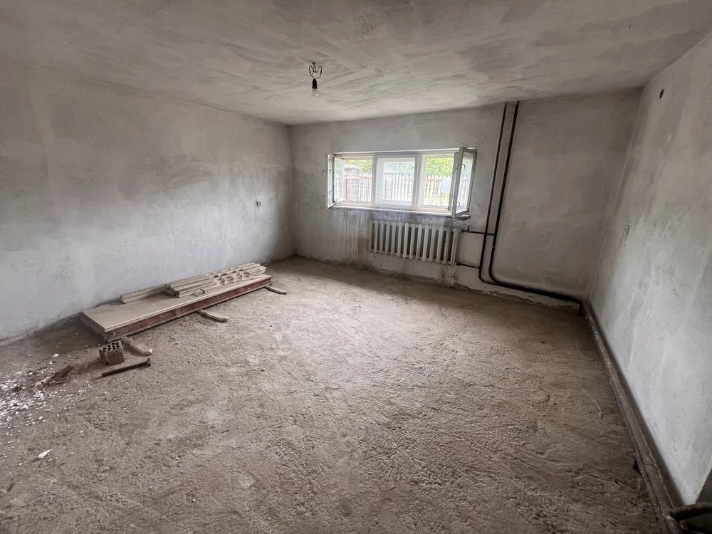 Продаж цегляного будинку в м.Берегове, 186 кв.м , 10 соток д
