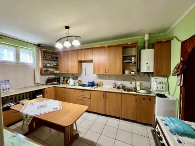 Продам будинок 151 м2 ділянка 7 сотин Берегово вул. Баттяні