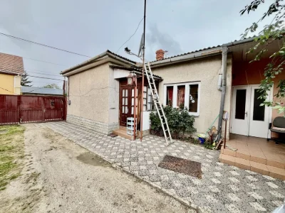 Продам будинок 151 м2 ділянка 7 сотин Берегово вул. Баттяні