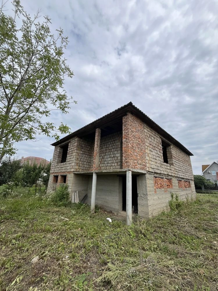 Unfinished 130 sq m plot, 10 acres, Beregovo Street, Bucha