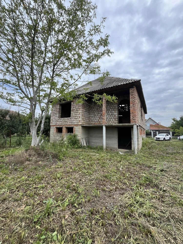 Unfinished 130 sq m plot, 10 acres, Beregovo Street, Bucha