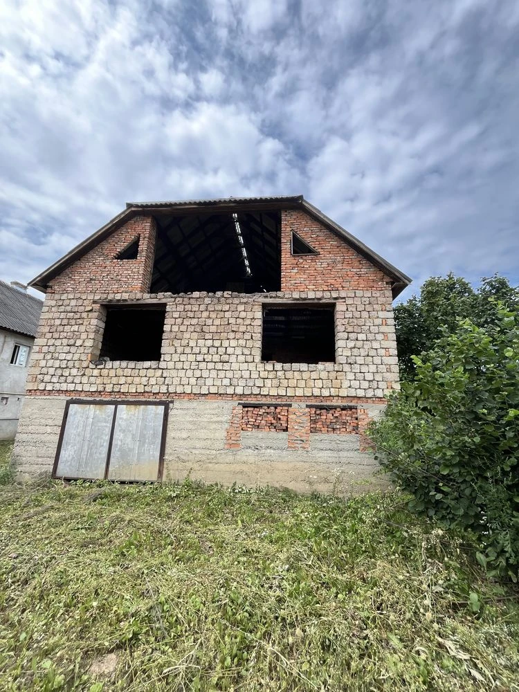 Unfinished 130 sq m plot, 10 acres, Beregovo Street, Bucha