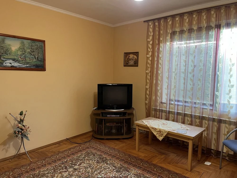 Дім 232 м2 приват ділянка 7 сот Берегово Бем Йожефа 62-A