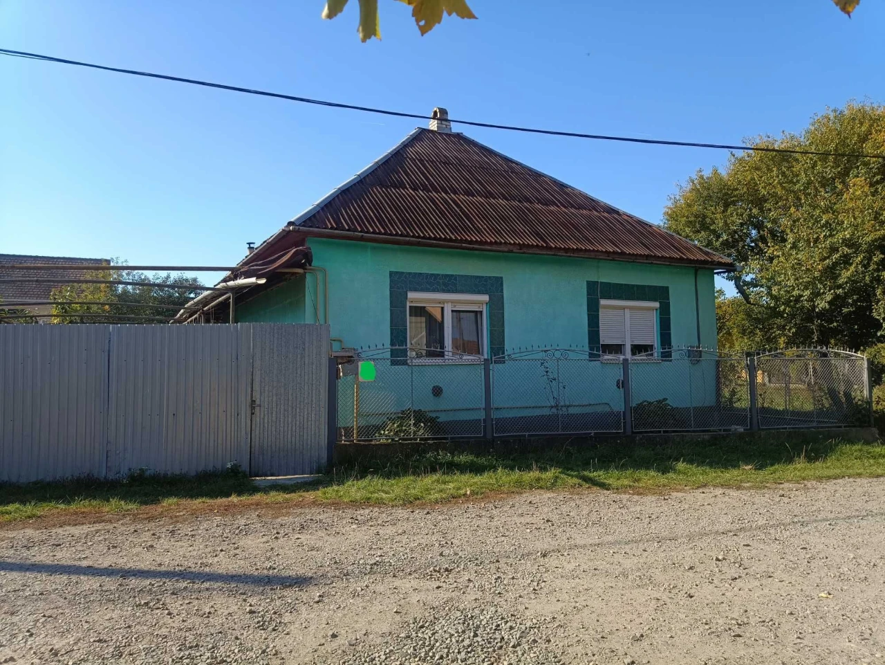 КОМПАКТНИЙ, НЕВЕЛИКИЙ 51 кв.м. 2 кімнатний будинок недалеко