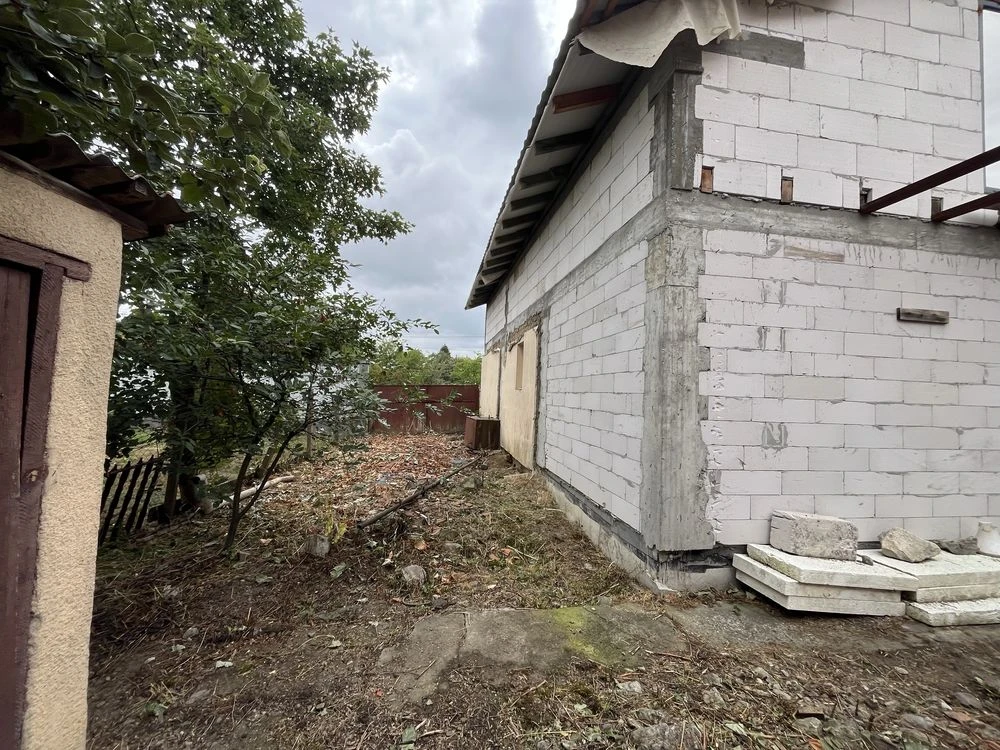 Продам будинок недобудований Берегово вул. Новий базар 51