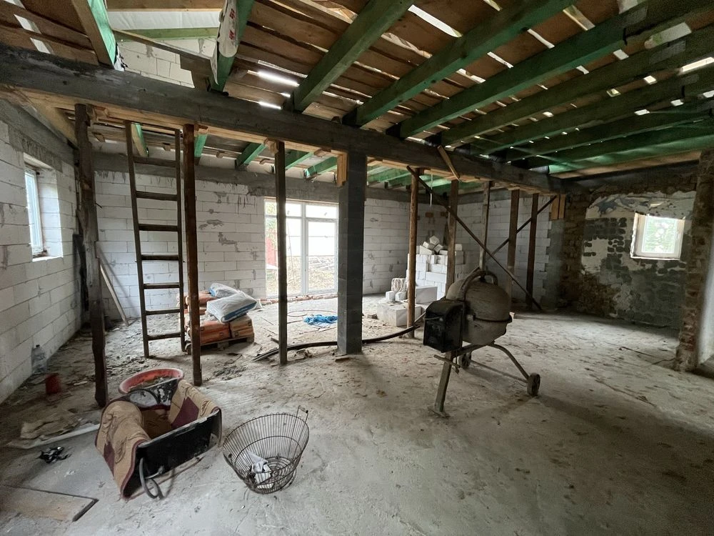 Продам будинок недобудований Берегово вул. Новий базар 51