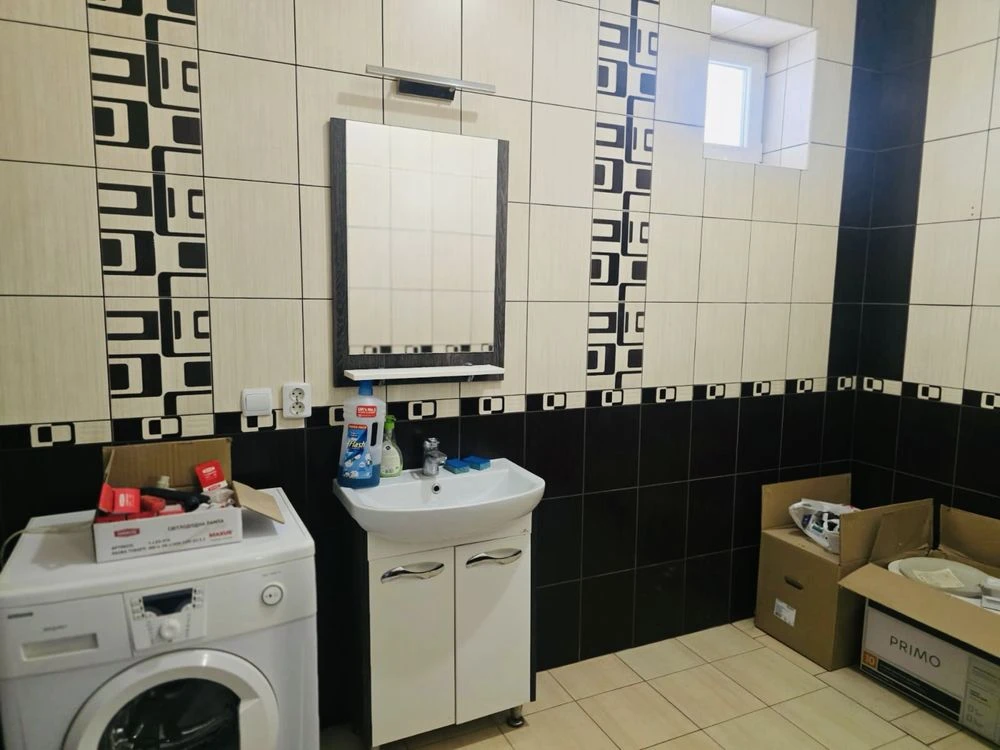 Продаж сучасного будинку-американки. 300 м від терм. компл.