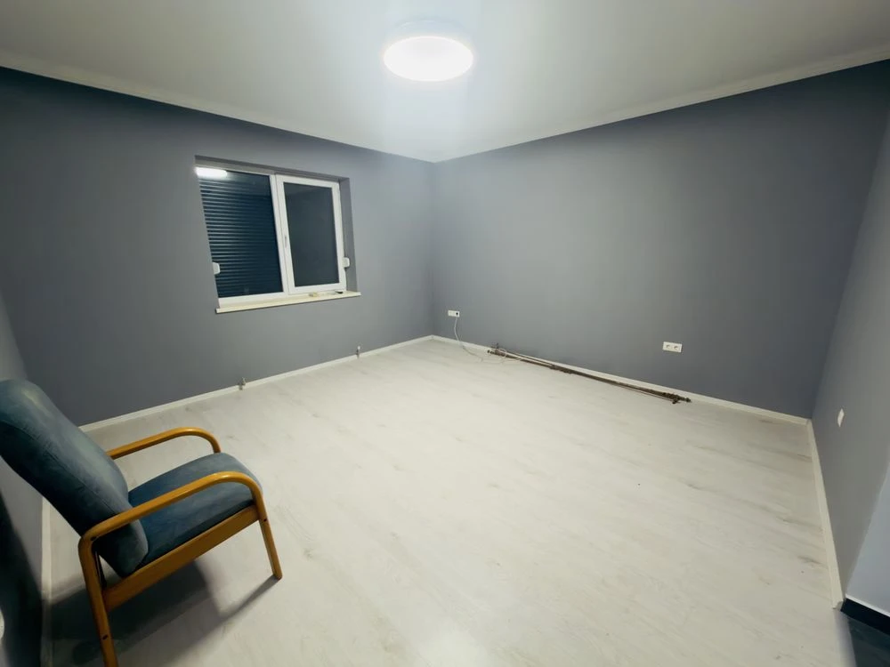 Продаж сучасного будинку-американки. 300 м від терм. компл.