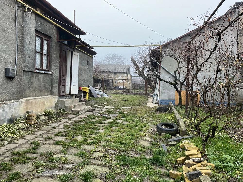 Дім 108 м2, приват ділянка 18 сотин, Берегово вул. Кініжі 48