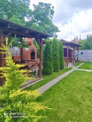 Продам приватну садибу біля термальних басейнів