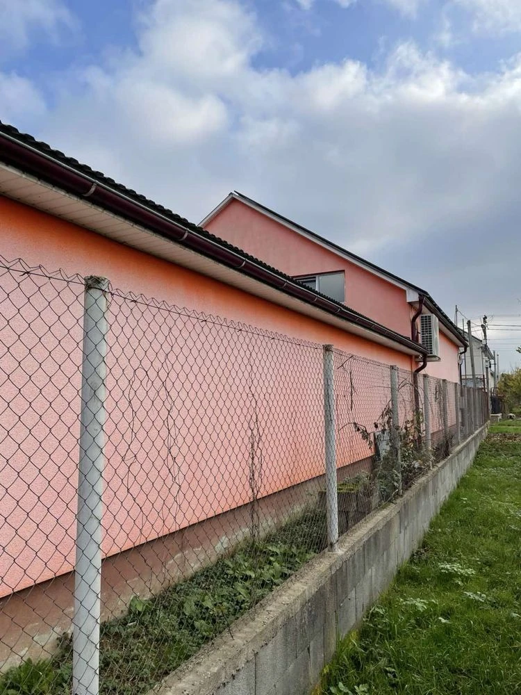 Будинок з прибудовою та сонячною електростанцією 30 кВт