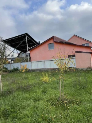 Будинок з прибудовою та сонячною електростанцією 30 кВт