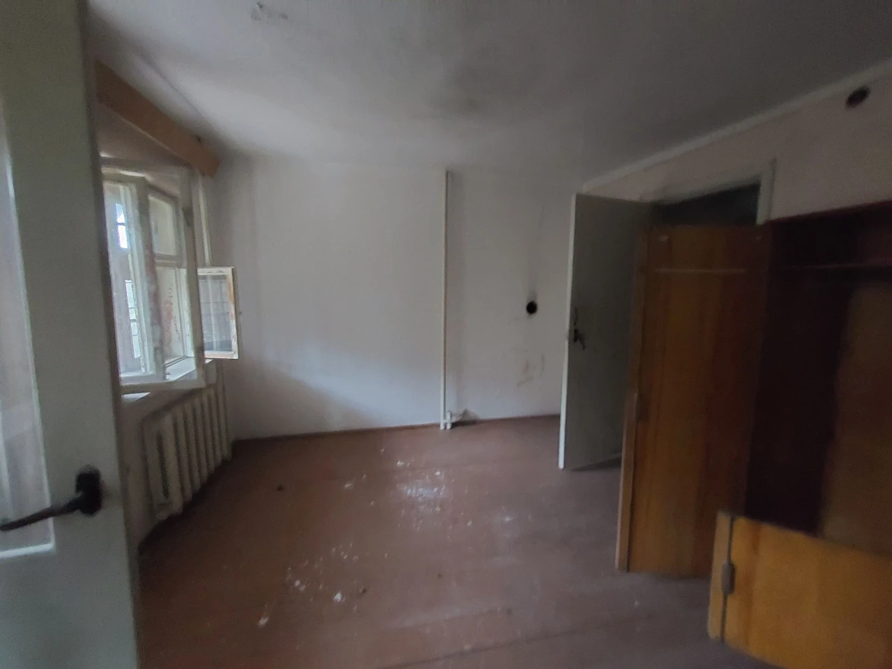Продам ділянку 12 соток з будинком та чудовим видом на Виног