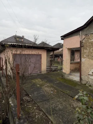 Продається будинок Соборності 13