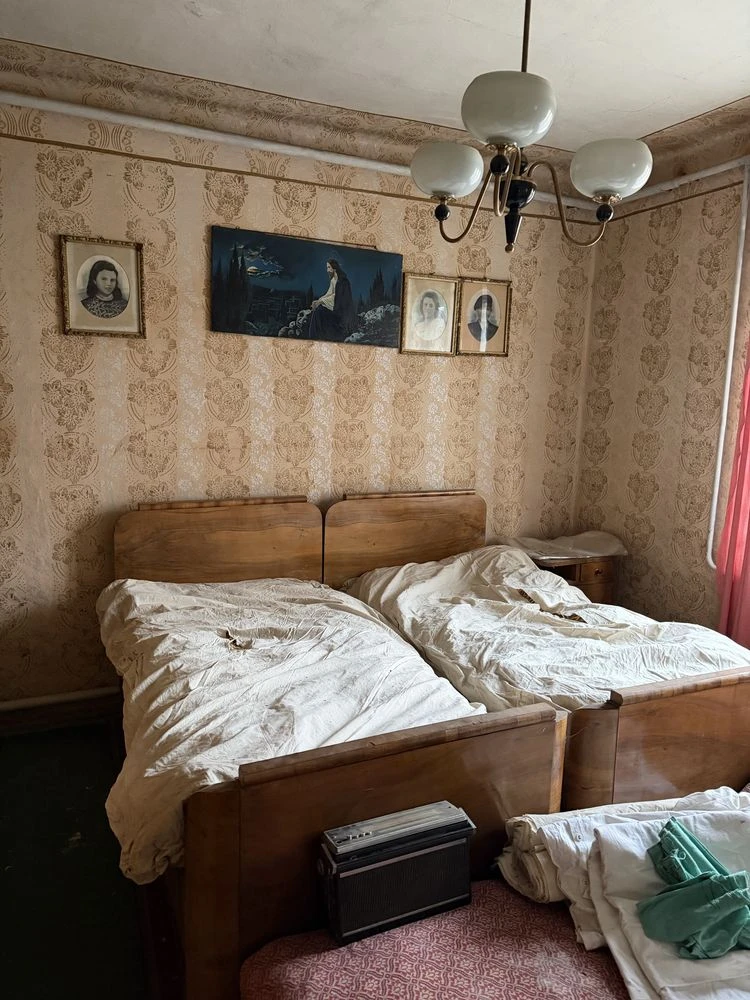Продається будинок Соборності 13