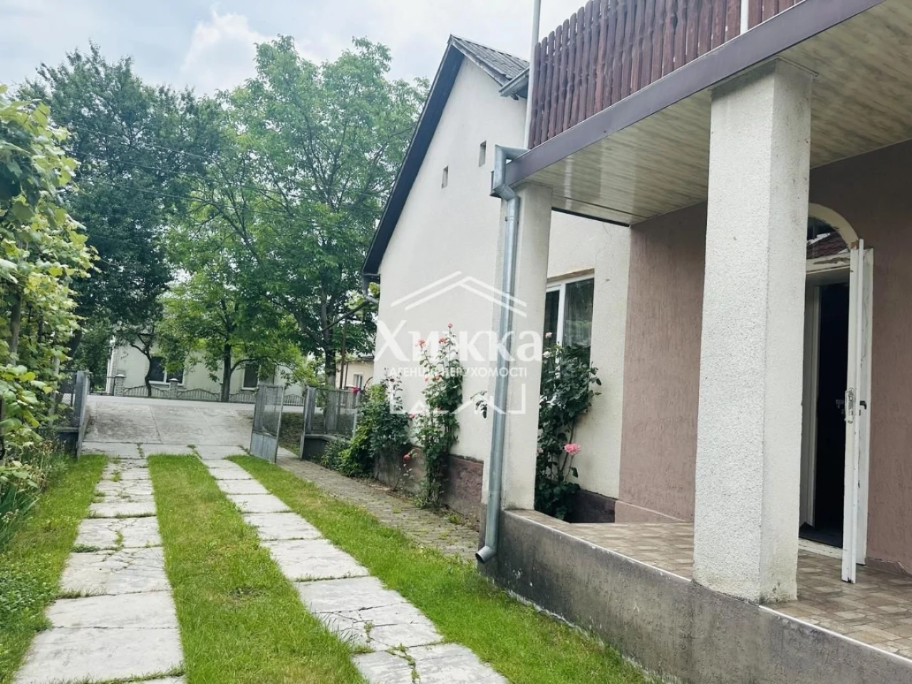 Продаж затишного будинку в селі Підвиноградів