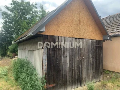 Продається житловий будинок з комерційними приміщеннями в м.