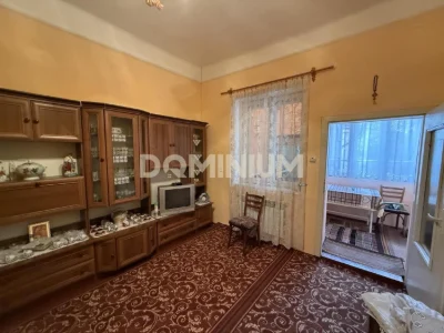 Затишний будинок-квартира в центрі Виноградова