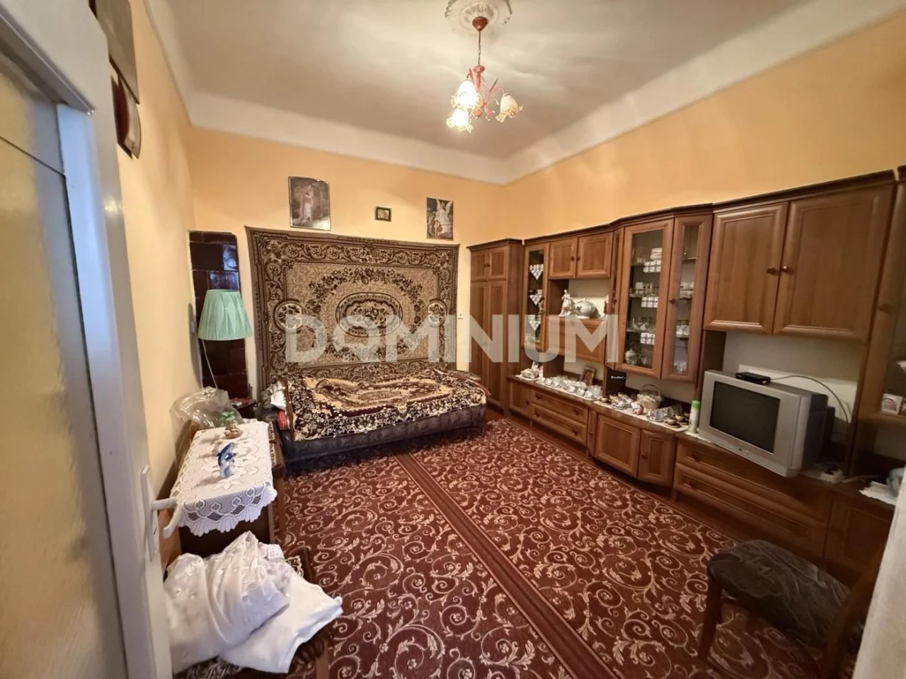 Затишний будинок-квартира в центрі Виноградова