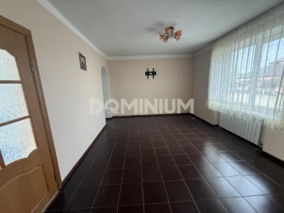 Продаж двохповерхового будинку в м. Виноградів