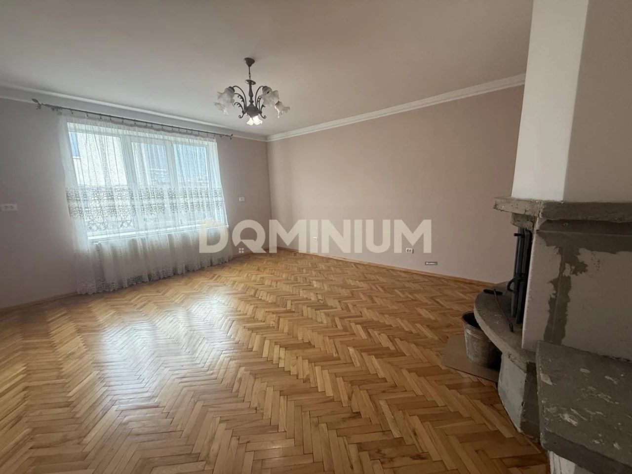 Продаж двохповерхового будинку в м. Виноградів