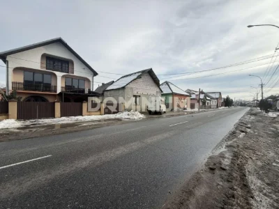 Продається будинок в смт. Вилок з комерцією біля кордону