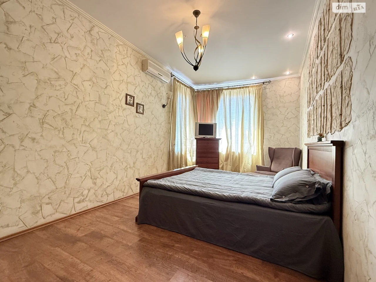 Продаж Квартира Позняки