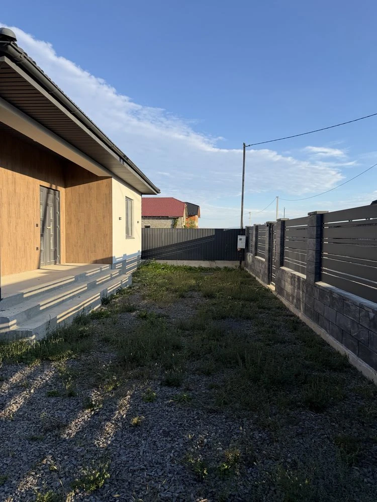 Продажа: Дом с гаражом