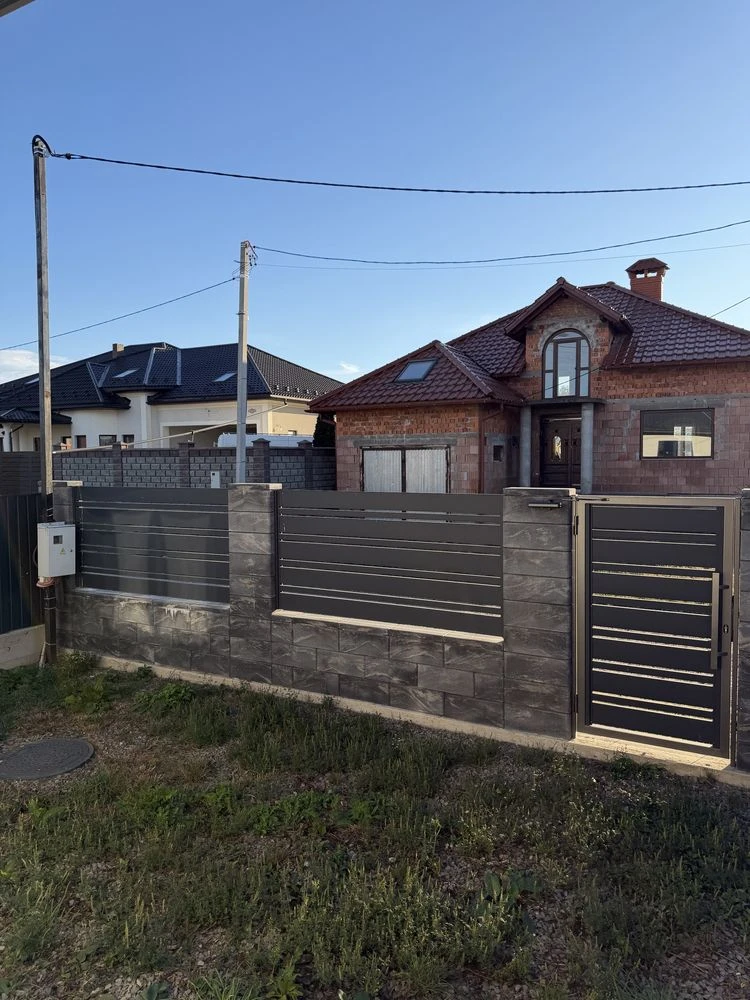 Продажа: Дом с гаражом