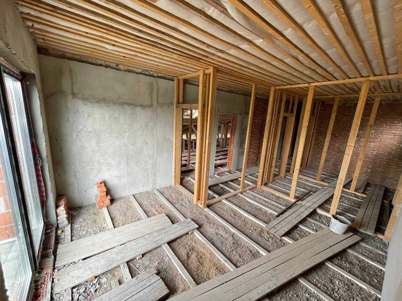 Продаж 2 поверхового будинку з ділянкою на 14.5 сотки, 316 к