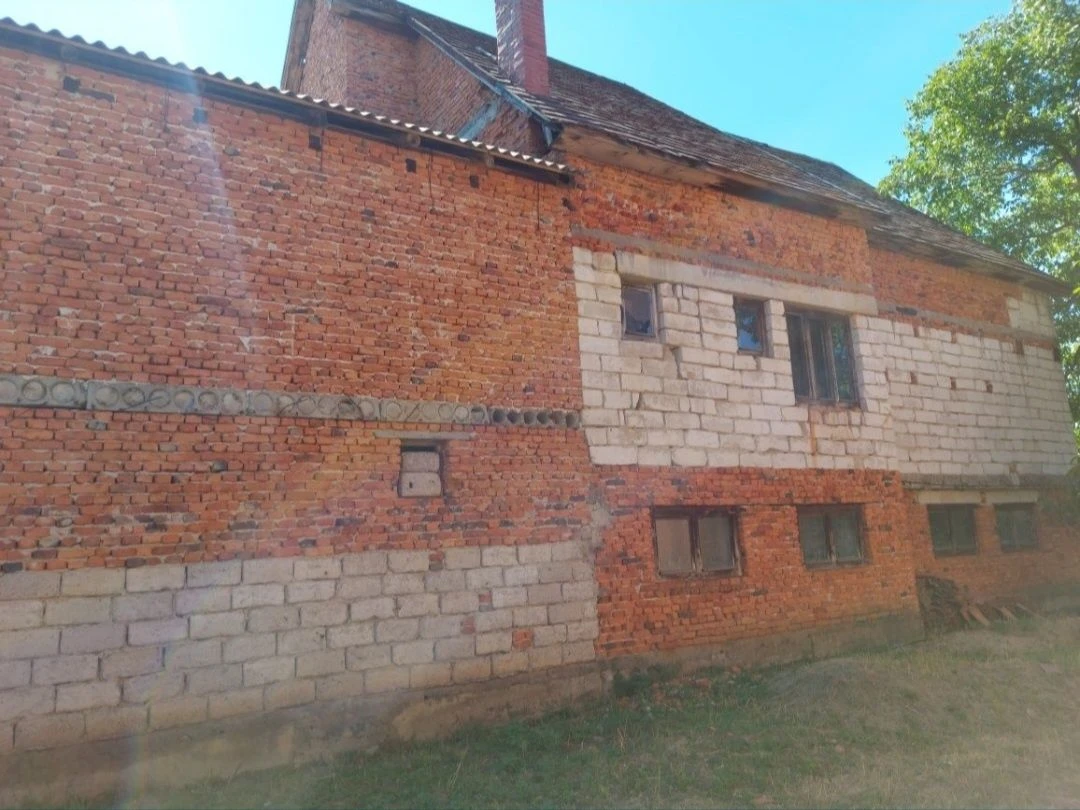 Residential house in village Ilvynza