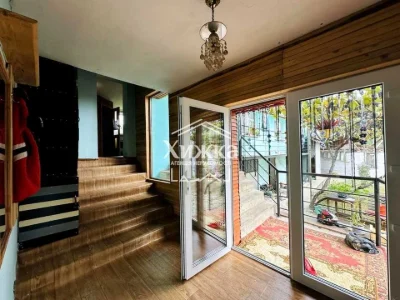 House. Irshava, Pershtravneva