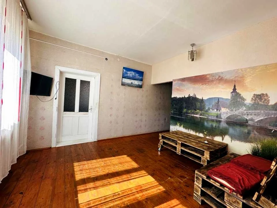 House. Irshava, Pershtravneva