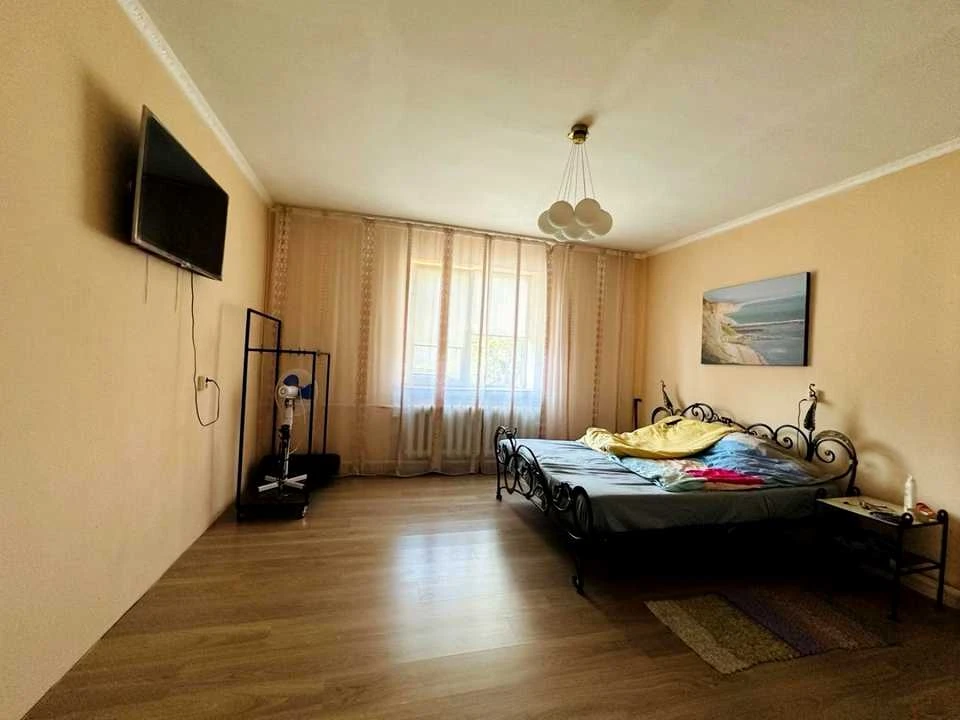 House. Irshava, Pershtravneva