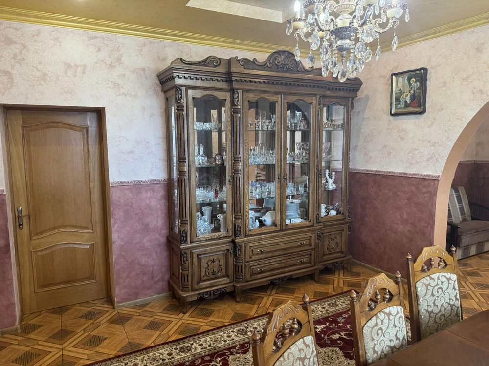 Будинок Мукачево тиха вулиця