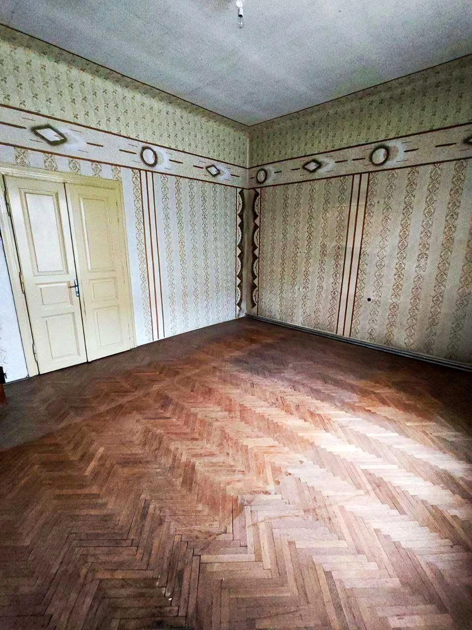 Старочеський будинок в центральній частині