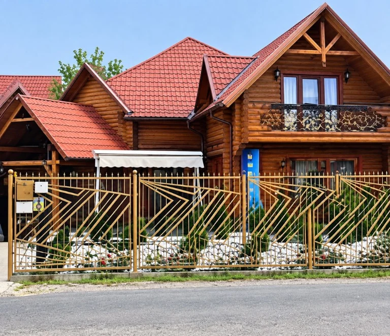 Продається деревяний будинок
