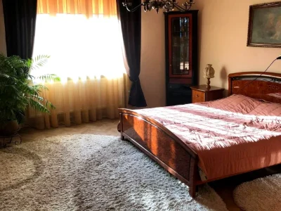 Продаж будинку 100 м² 6 сот.