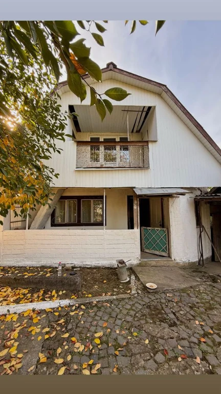 Продаж будинку під Паланком