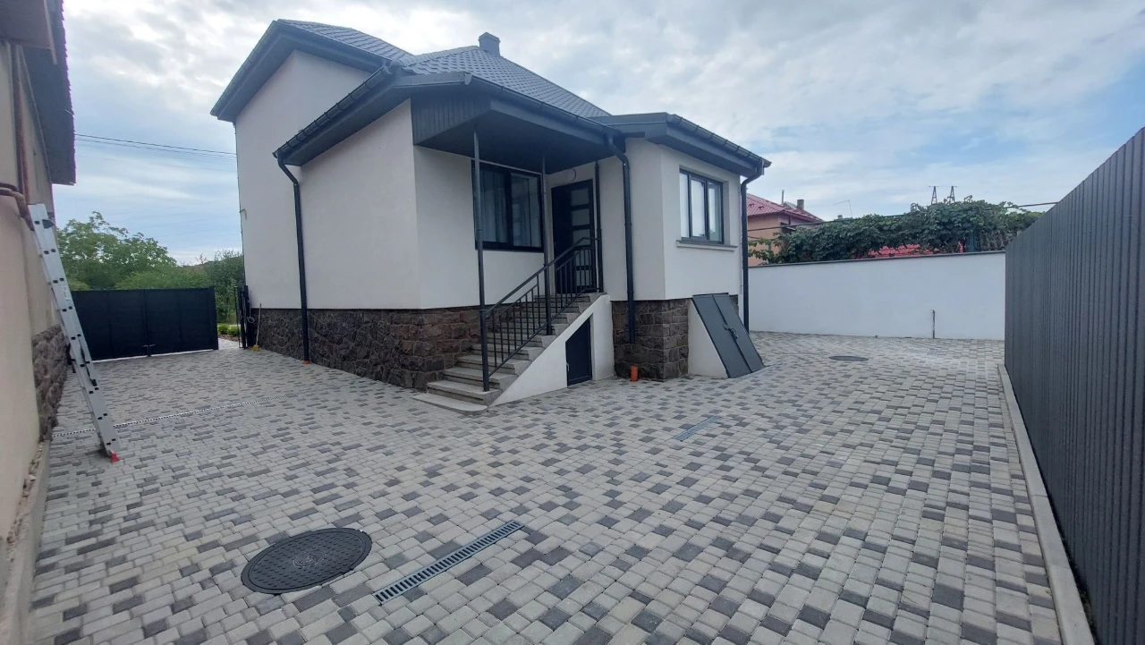 Продається будинок 130кв 155тис у.о