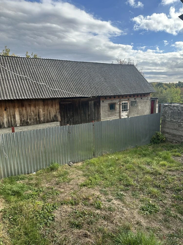 будинок не далеко від Мукачева