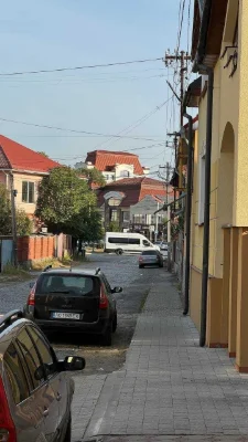 Компактний ДІМ в ЦЕНТРІ Мукачево на 5 сот землі + гараж