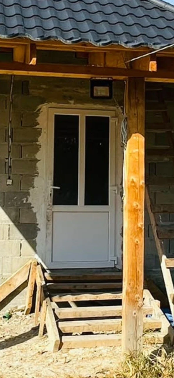 продаж власного трьохкімнатного будинку