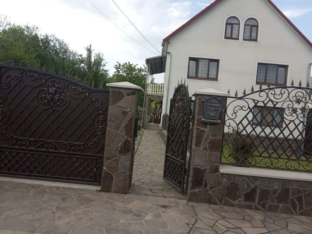 Дом для семьи, недалеко от Мукачево