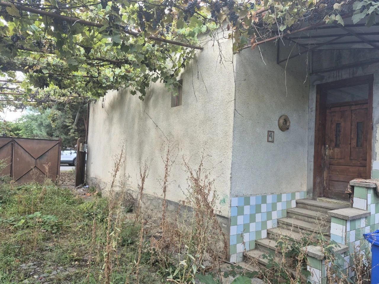 Продаж будинку під ремонт Росвигово.